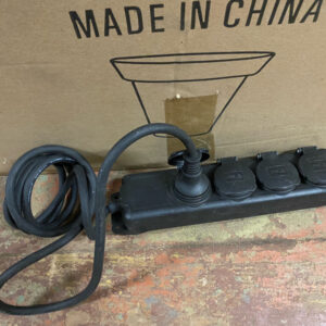 Strāvas sadalītājs